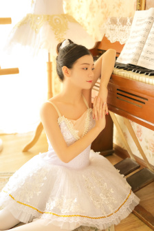 铁梨花全集